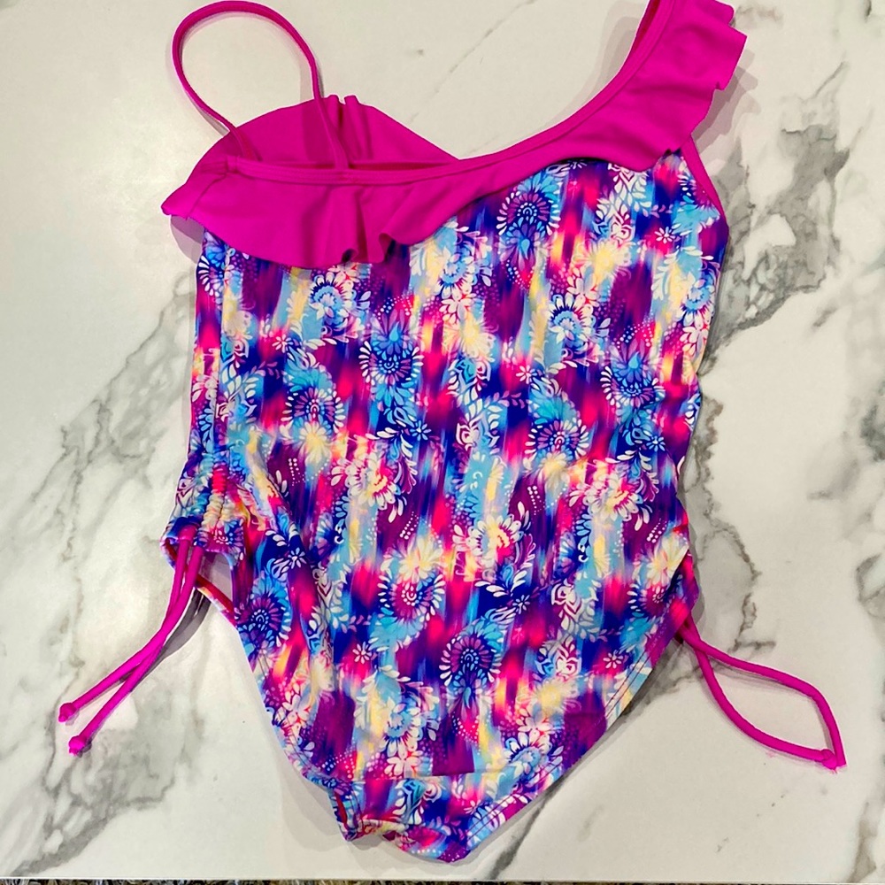 Size 7/8. Girls bathing suit